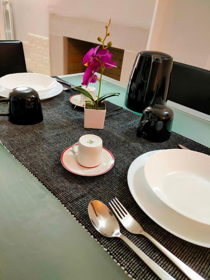 Stone House Apartment Martina Franca Bagian luar foto